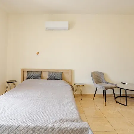 Апартаменти Danaos Seaside 104 With Pool In Tourist Area *
