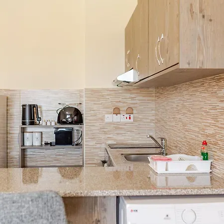 Danaos Seaside 104 With Pool In Tourist Area Пафос